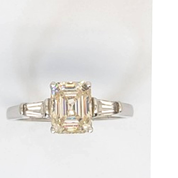 1 ct Emerald Cut Strontium Titanate, Round Baguette Cut Accent Ring Size 11.25 - Picture 2 of 5